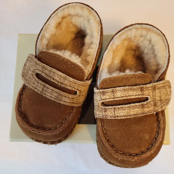 Infant Uggs - Picture 4 of 5